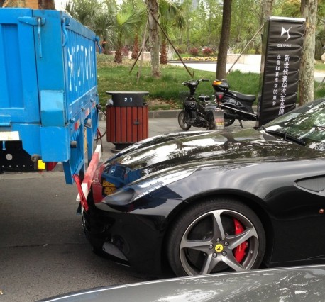 ferrari-ff-truck-china-6