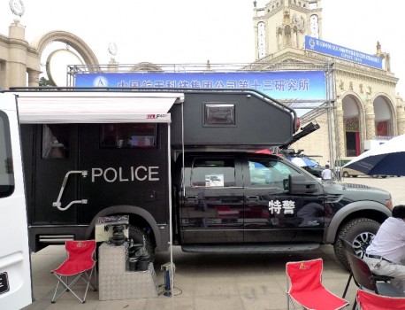 ford-raptor-police-china-2