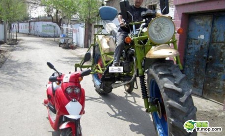 giant-motorbike-china-5