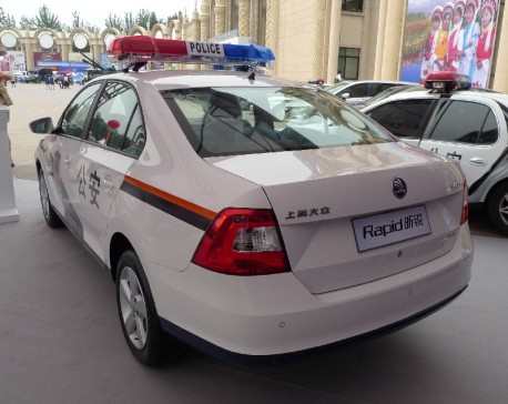 skoda-rapid-police-china-4