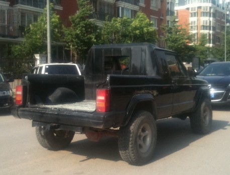 beijing-jeep-cherokee-pu-3