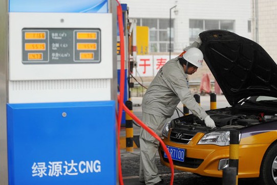 Beijing to have 2000 taxis running on natural gas this year