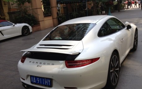 porsche-911-china-license-1