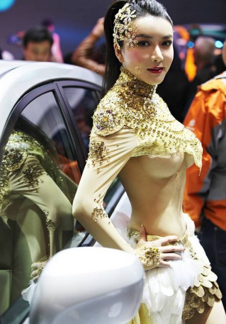 sexy-car-model-china-5