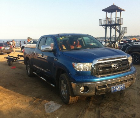 beach-car-china-2