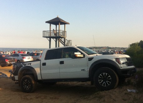 beach-car-china-3