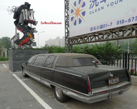 cadillac-fleetwood-stretched-china-7