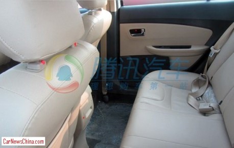 chery-e3-china-white-4