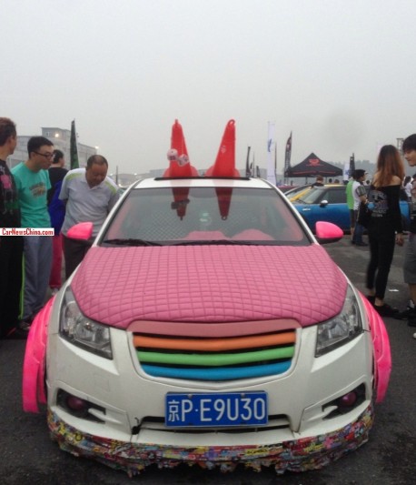 chevrolet-cruze-china-pink-5