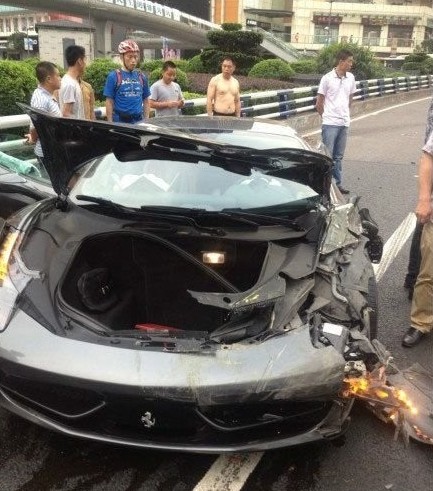 ferrari-crash-china-03-6