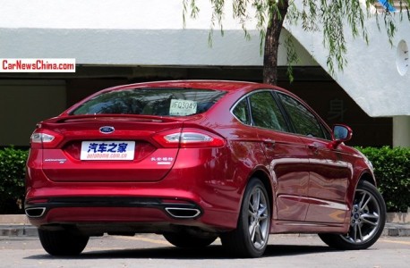 ford-mondeo-china-red-2