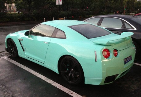 nissan-gtr-green-blue-china-3