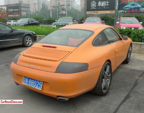 porsche-orange-china-3