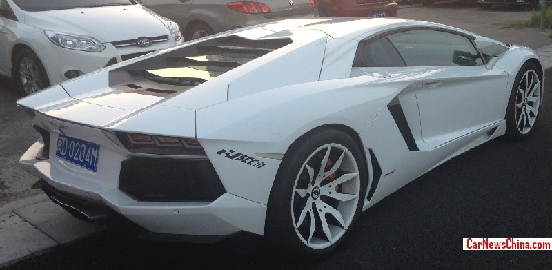 aventador-458-china-3