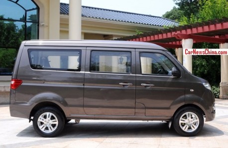 brilliance-x30-minivan-china-2