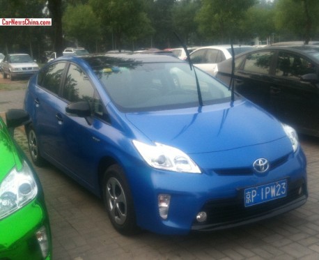 toyota-prius-china-color-4