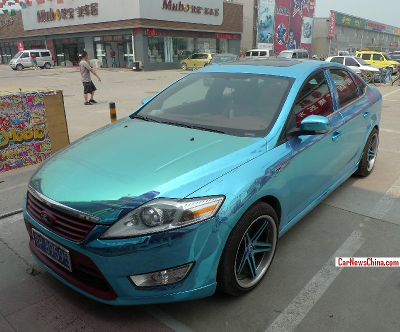  Ford Mondeo es azul brillante en China
