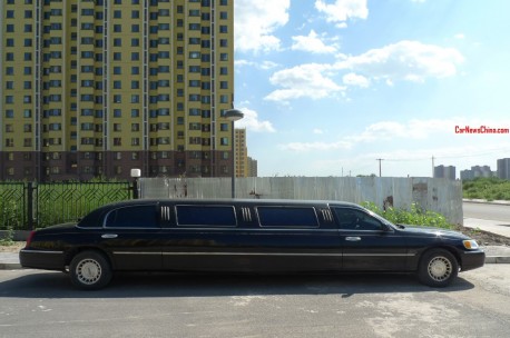 lincoln-limo-dongba-beijing-2