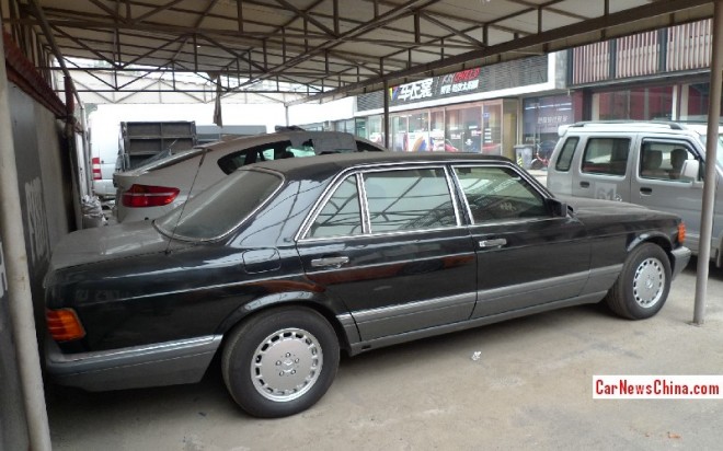 mercedes-benz-560-sel-china-3