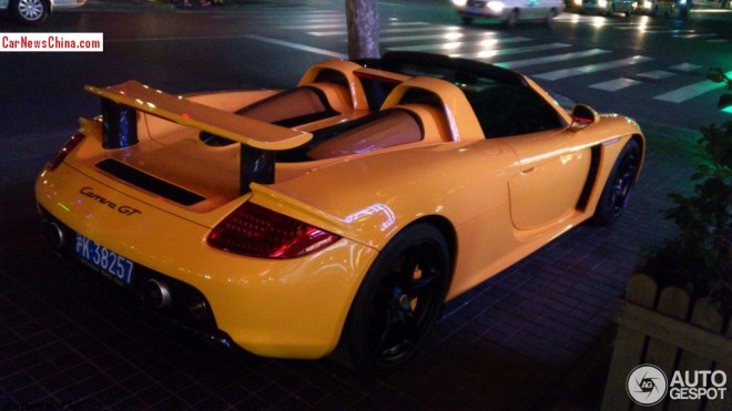 porsche-carrera-gt-china-yellow-2