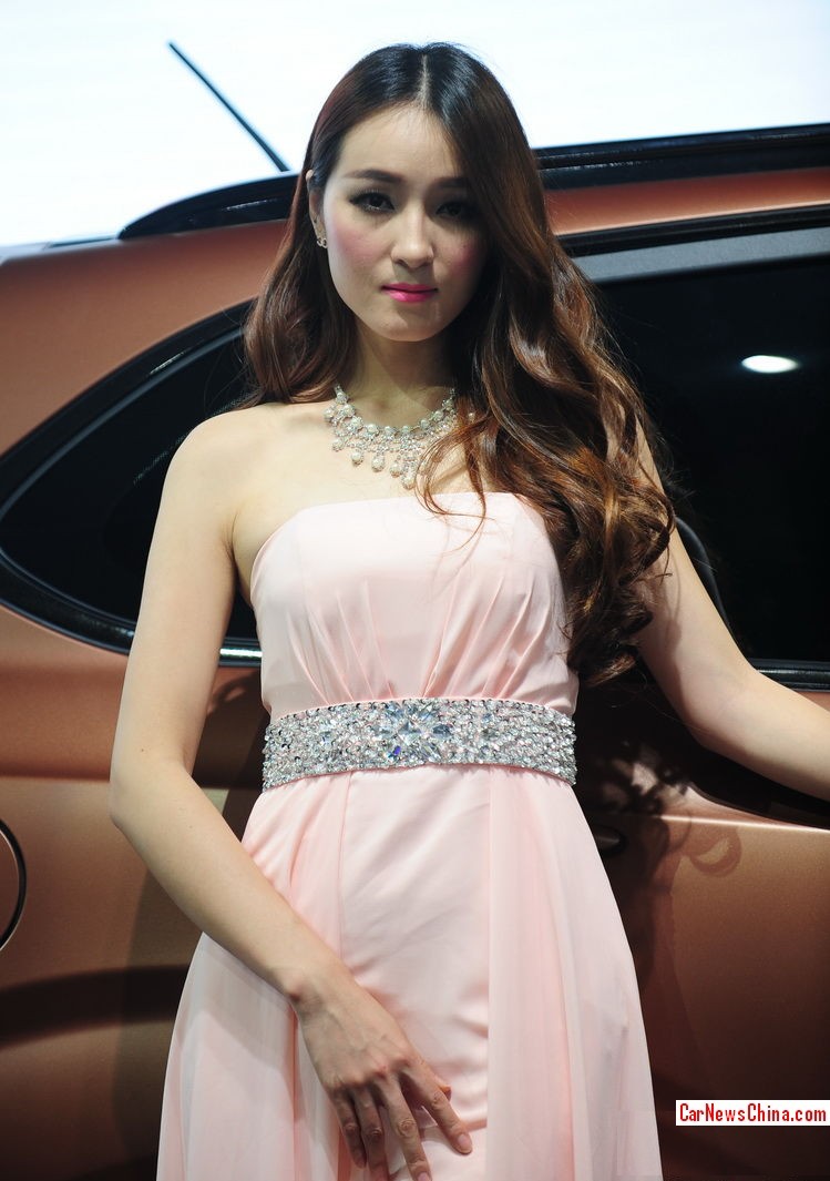 The China Car Girls @ the 2013 Guangzhou Auto Show, Second Load