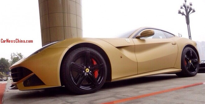 ferrari-f12-gold-china-2