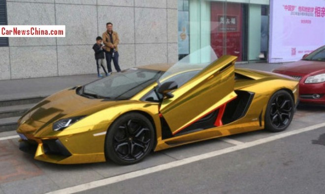 lamborghini-aventador-gold-china-2