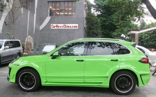 porsche-cayenne-green-china-2