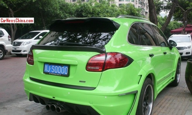 porsche-cayenne-green-china-3