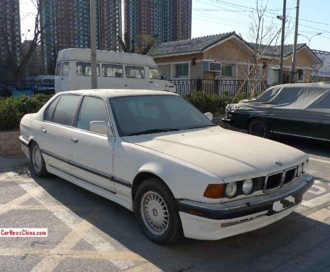 bmw-7-e32-china-4