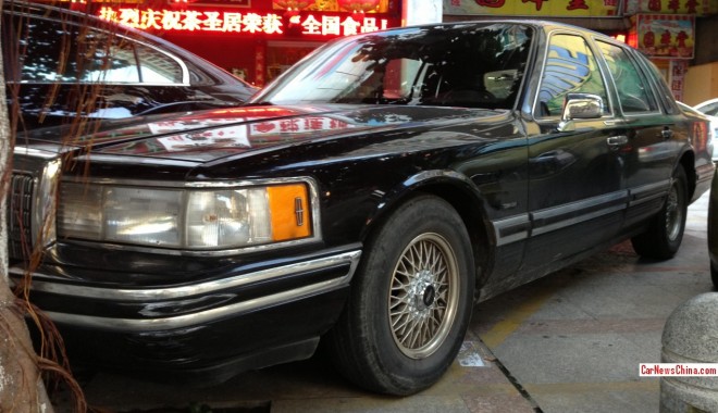 lincoln-town-car-china-9-2