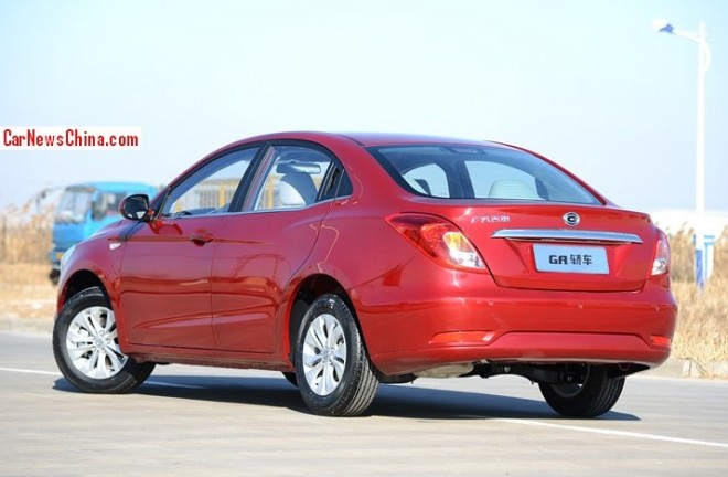 gonow-ga-sedan-china-red-4