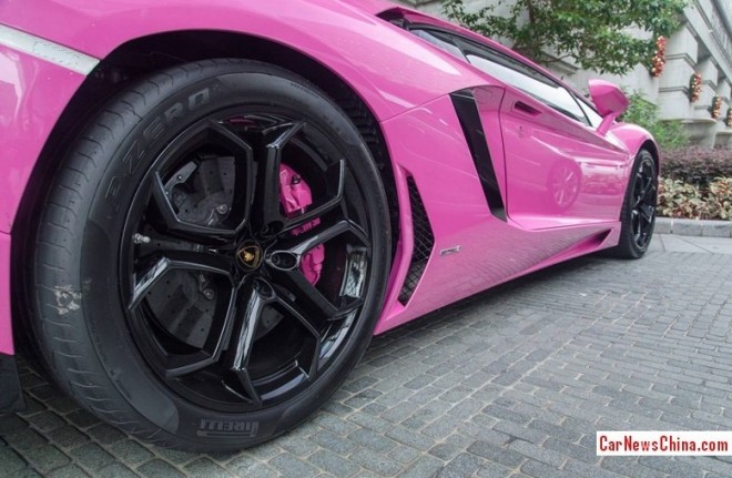 lamborghini-aventador-china-pink-3