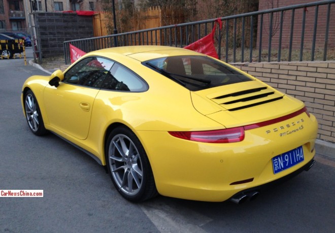 porsche-911-yellow-china-2