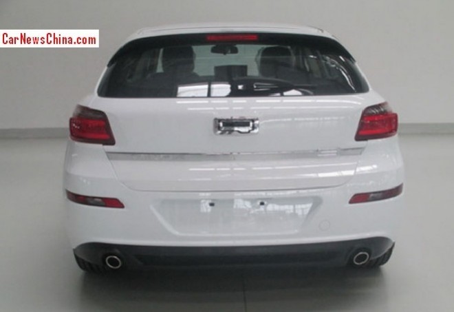 qoros-3-hatch-2