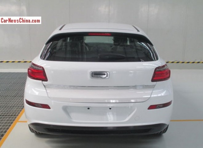 qoros-3-hatch-3