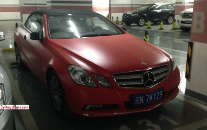 benz-pink-cabrio-china-2