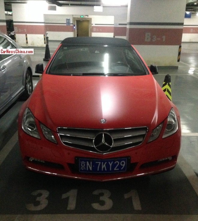 benz-pink-cabrio-china-3