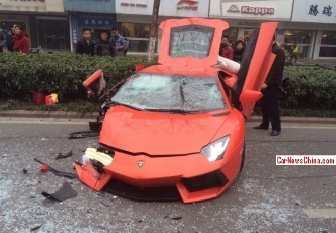 crash-lamborghini-china-1