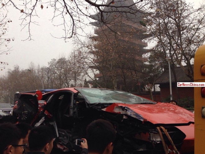 lamborghini-crash-china-2-9