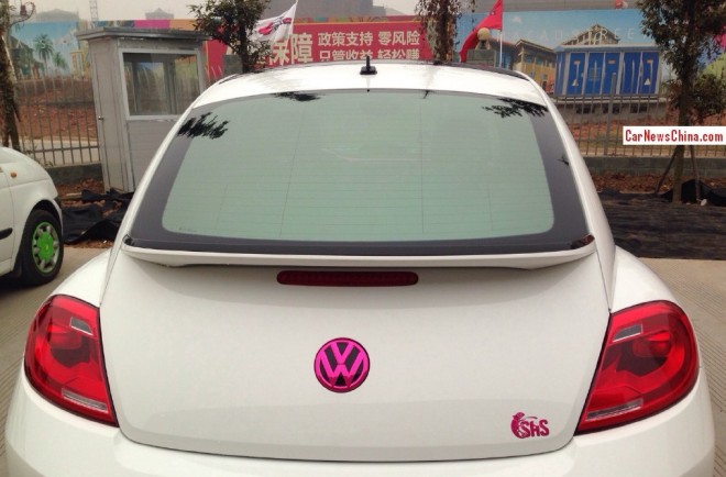 volkswagen-beetle-pink-china-2