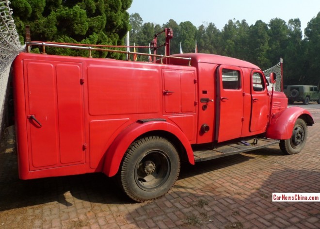 faw-jiefang-fire-truck-3