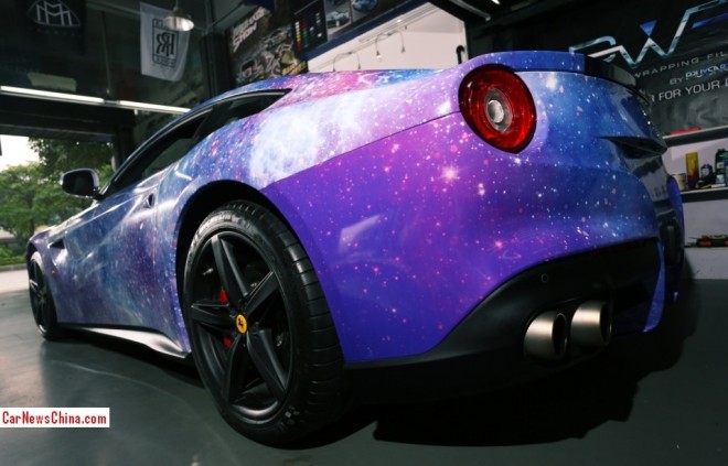 ferrari-f12-universe-2