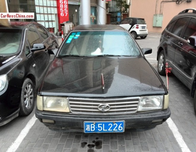 hongqi-ca7220-limousine-5