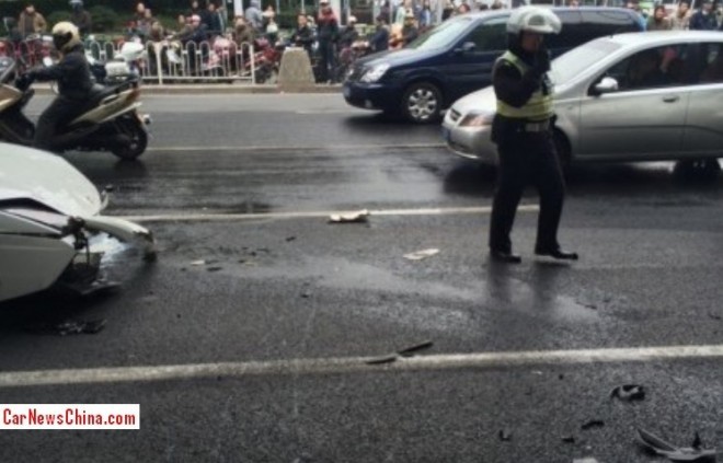 lamborghini-crash-china-4