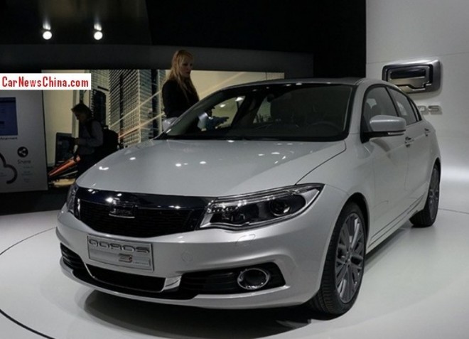 qoros-3-hatch-china-3