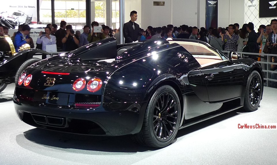 Bugatti Veyron Grand Sport Vitesse Black Bess debuts on the Beijing Auto  Show