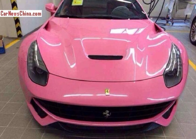 ferrari-f12-pink-china-3