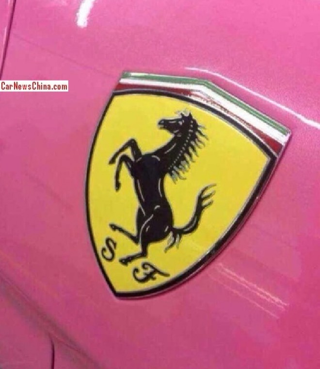 ferrari-f12-pink-china-4