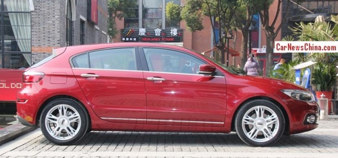 qoros-3-hatch-china-2